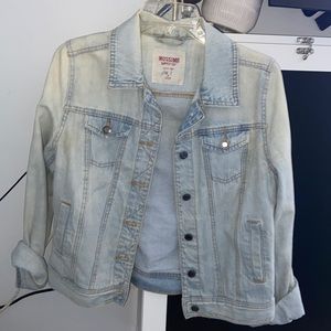Mossimo Jean Jacket. Good Condition. Size Medium